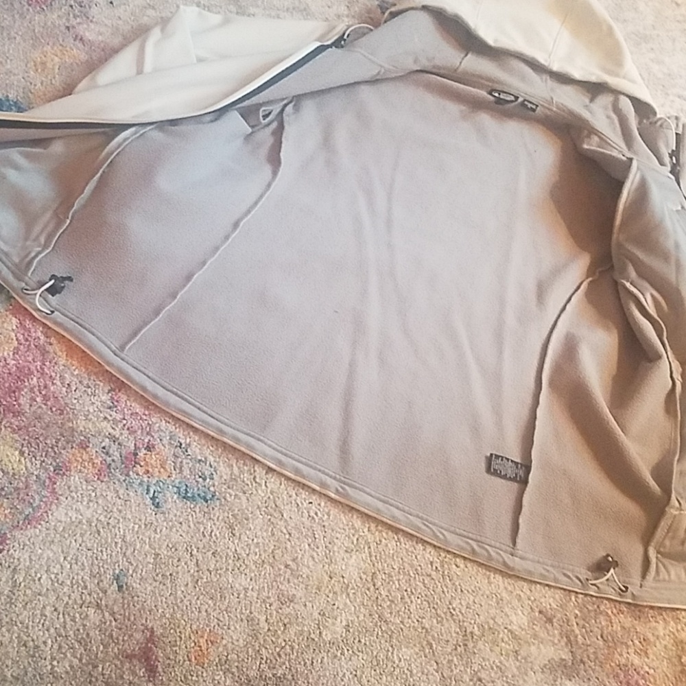 Soft Shell White Ski Jacket - image 6